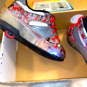 Kids Light up HEELY’s